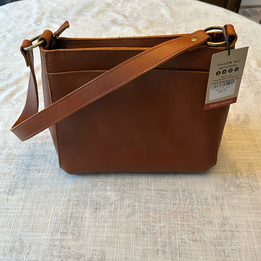 Portland Leather Goods, Triangle Shoulder bag